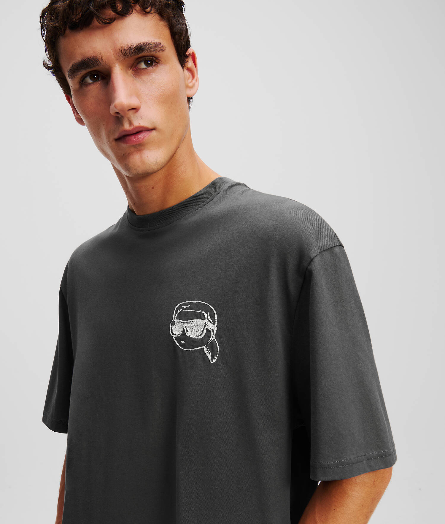 T-SHIRT IKON
