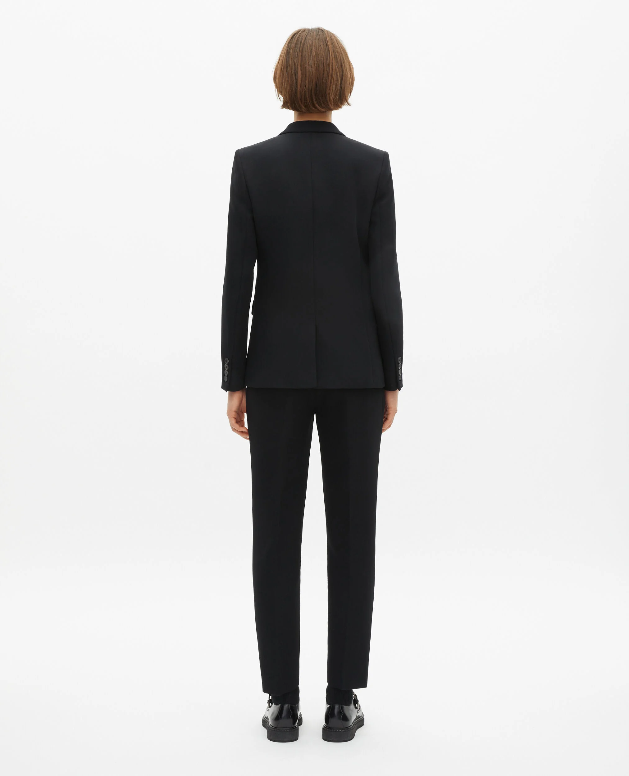 Veste tailleur en crêpe noire coupe structurée