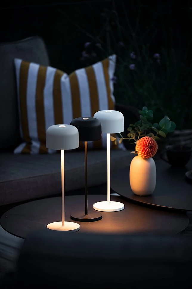 LILLE bordlampe oppladbar utendørs