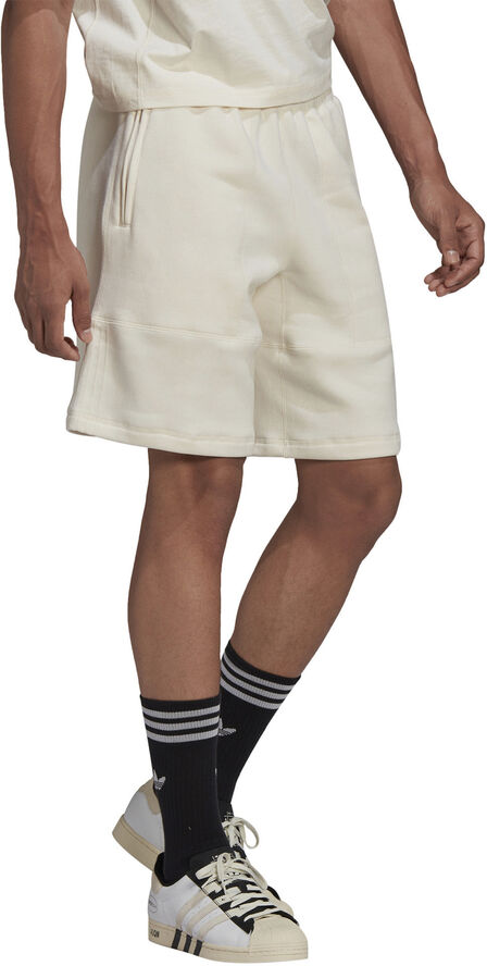 adidas Adicolor Clean Classics 3-Stripes shorts Gul
