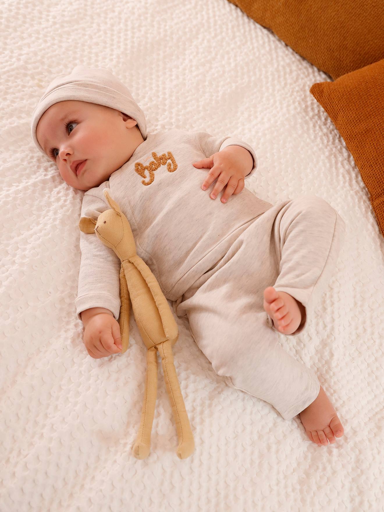 Conjunto de pelúcia para bebê de 3 peças, tamanho médio para recém-nascido, bege mesclado.