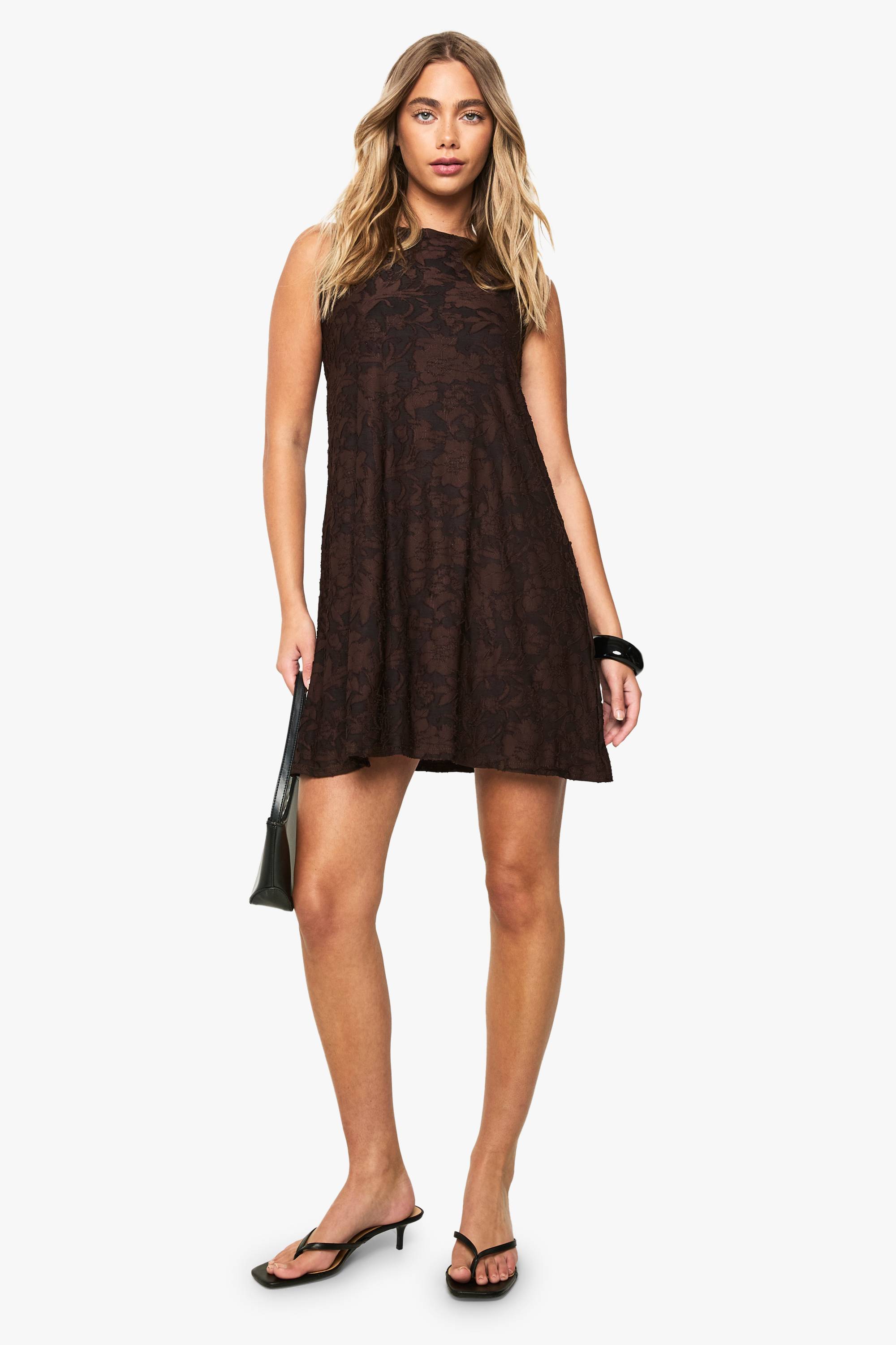 boohoo Robe mini swing en burnout texturée