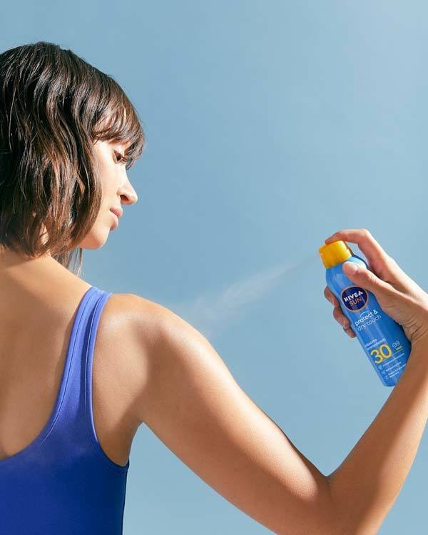 NIVEA Sun Dry Touch Aerosol Spray SPF30 200ml