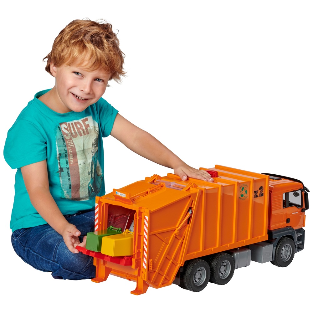 Bruder 1:16 MAN TGS Müllwagen