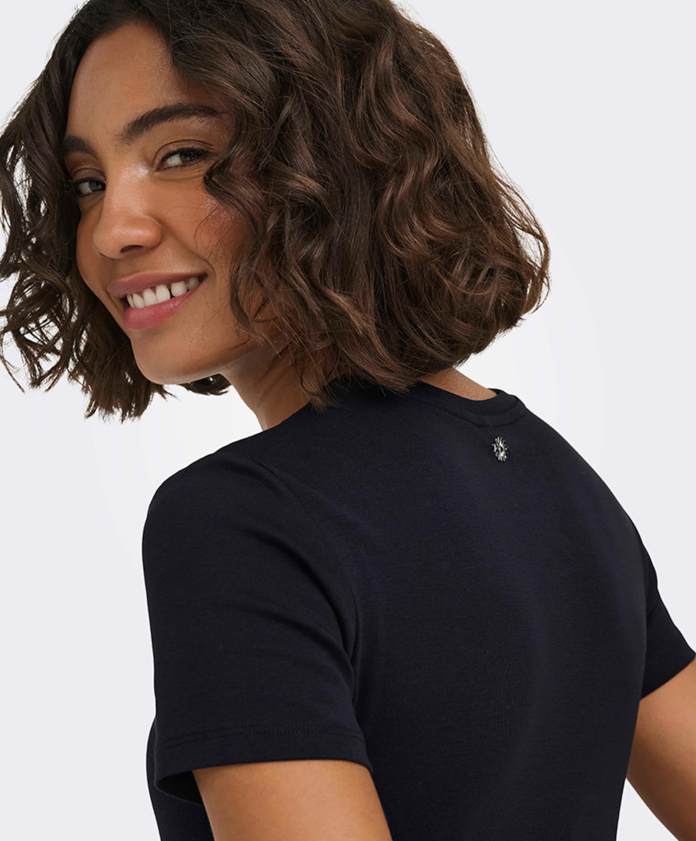Only Dames T-shirt zwart