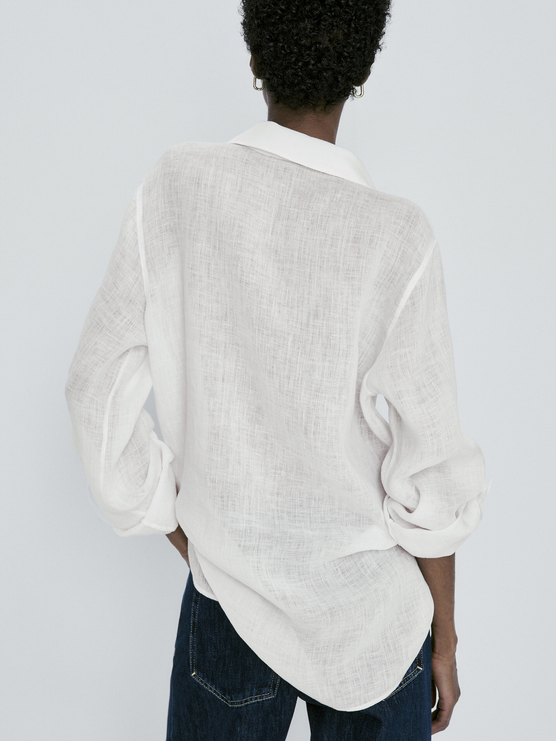 Camisa 100% linho com bolsos - BRANCA