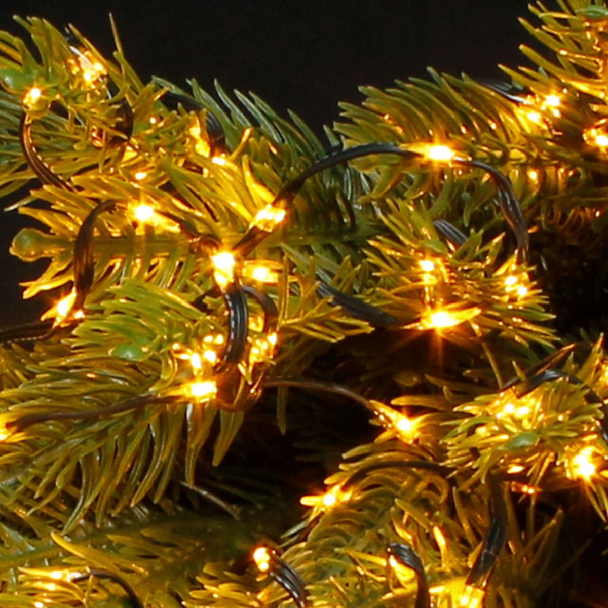 ECD Germany LED Micro Cluster Lichtsnoer 24m 800 LED's Extra Warm Wit, 8 Functies, Netvoeding, IP44 Waterdicht Binnen/Buiten, Kerstverlichting Kerstboom Cluster Lichtsnoer