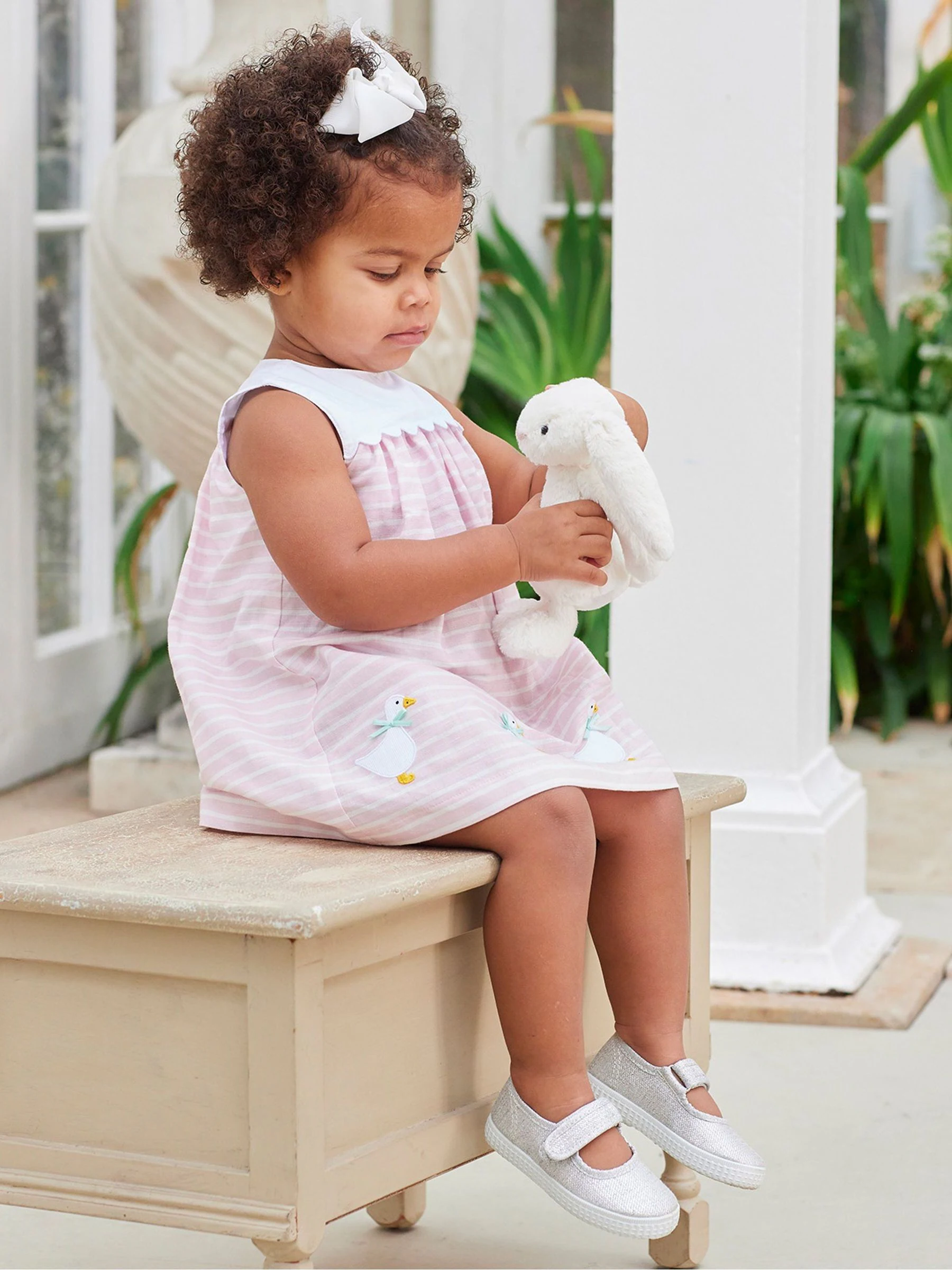 Trotters London - Zilverkleurige Martha canvas schoenen
