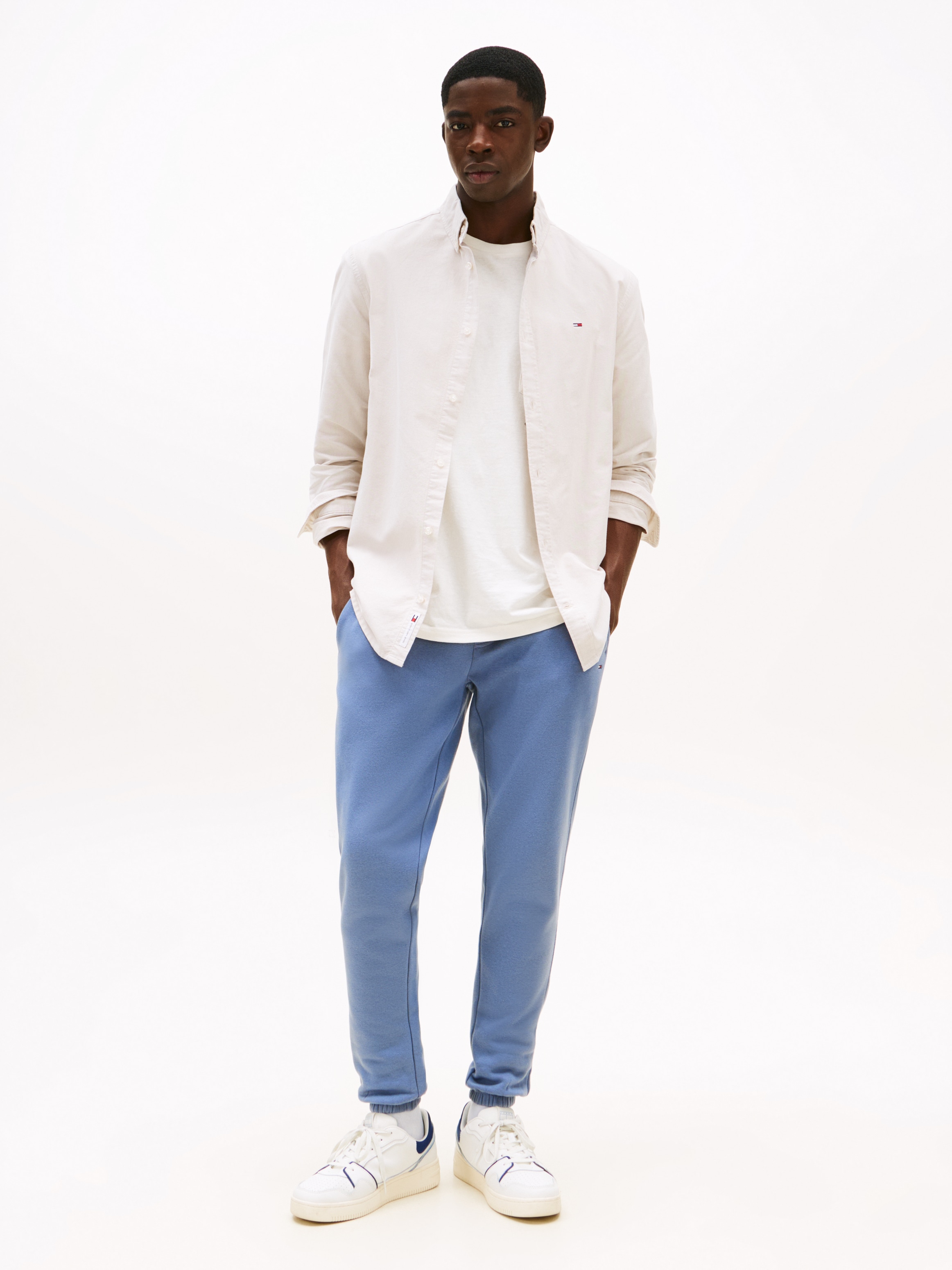 Tommy Jeans Sweathose »TJM SLIM S FLAG SWEATPANT«  Mit Kordelzug