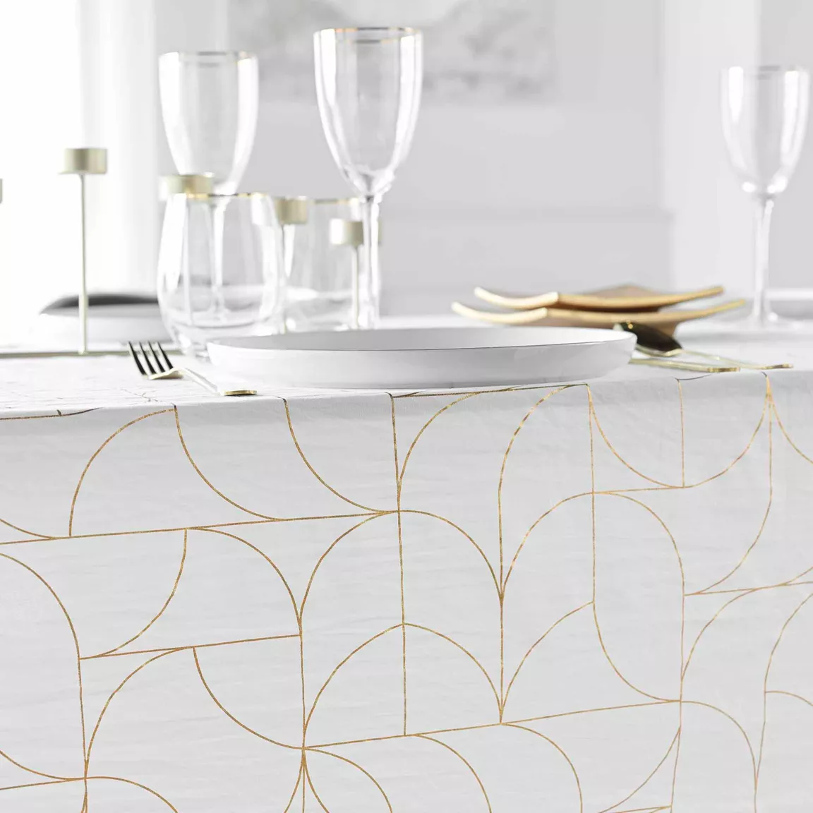 Nappe de Noël rectangulaire anti tache (140 x 240 cm) Louxor Blanc et doré