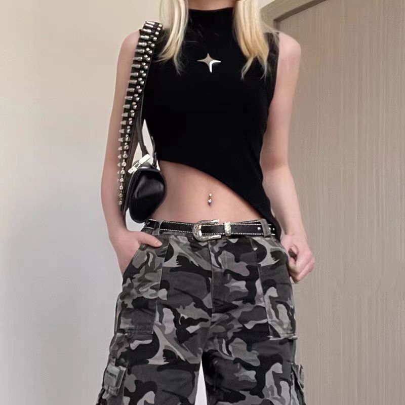 Onipixiy - Mock Neck Plain Asymmetrische Ster Accent Slim Fit Crop Tanktop