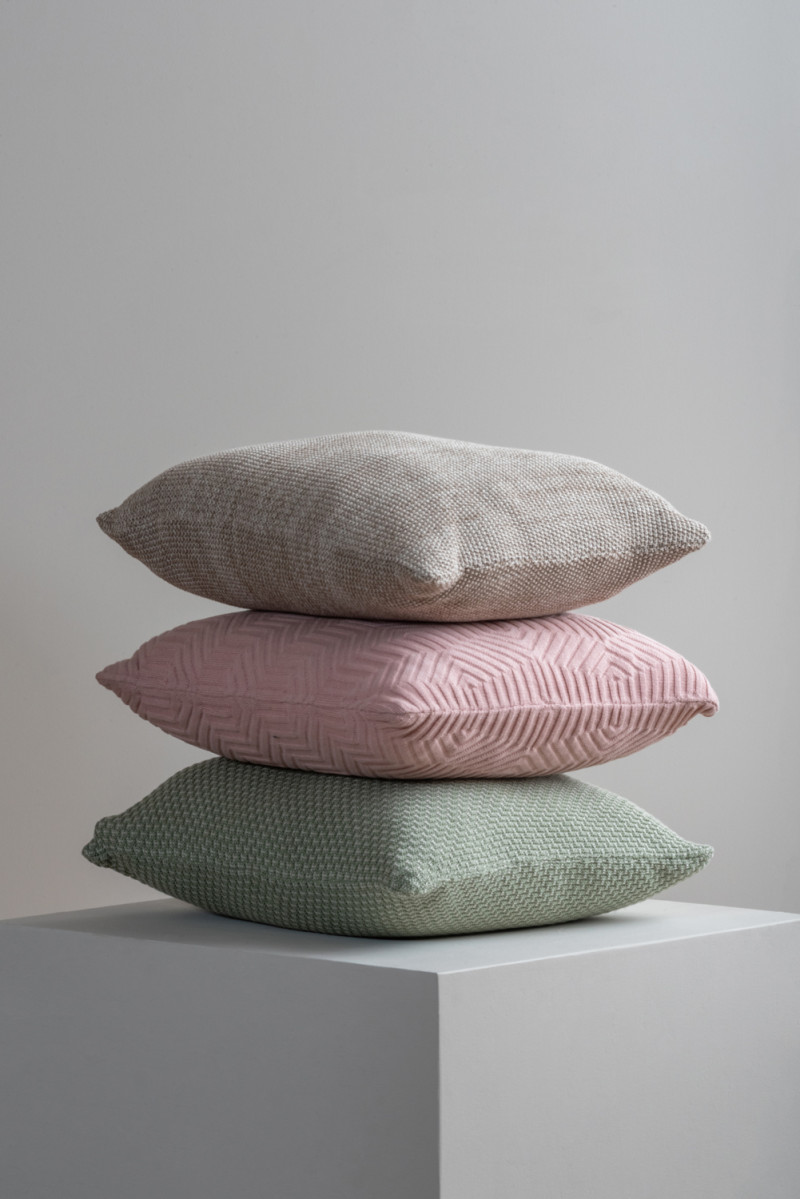 Cushion Honeycomb Knitted