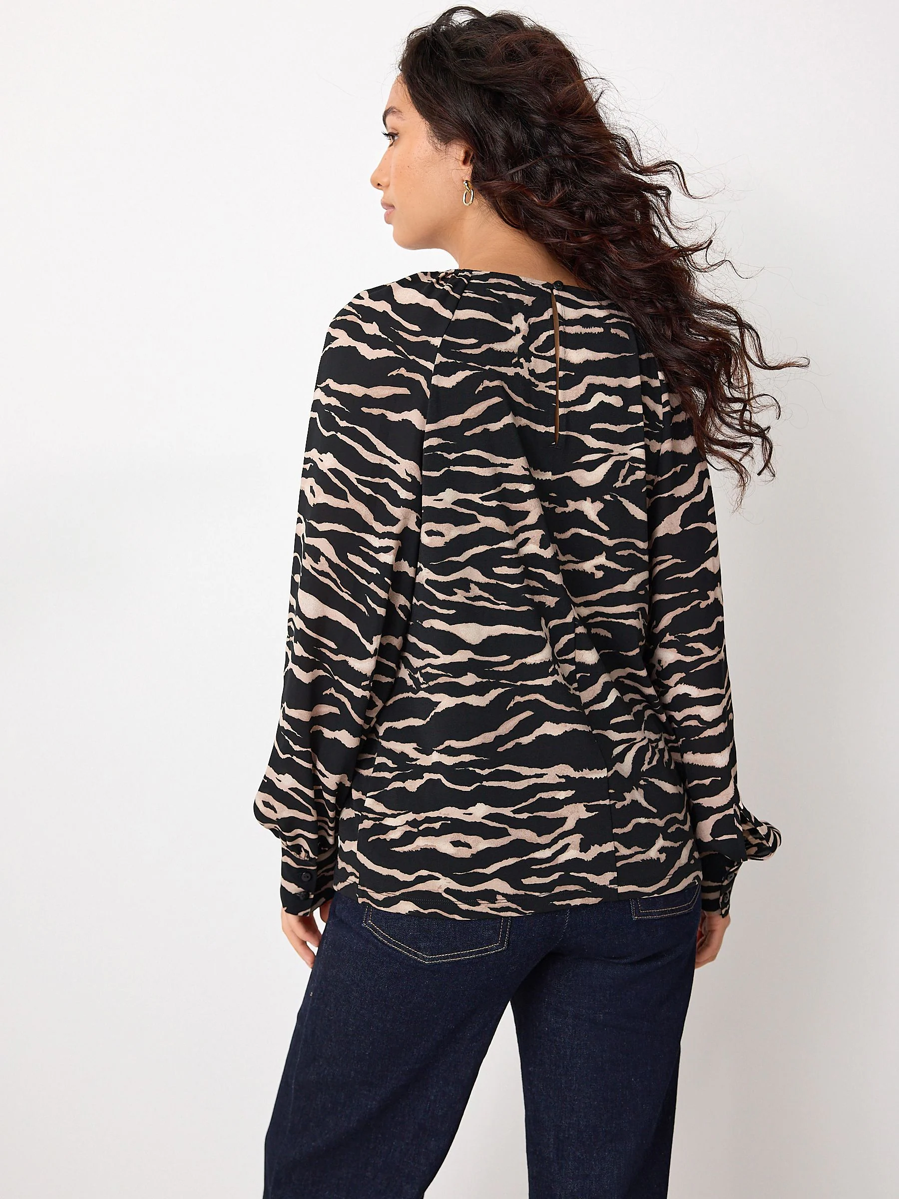 Zebraprint - Long Sleeve Crew Neck Blouse