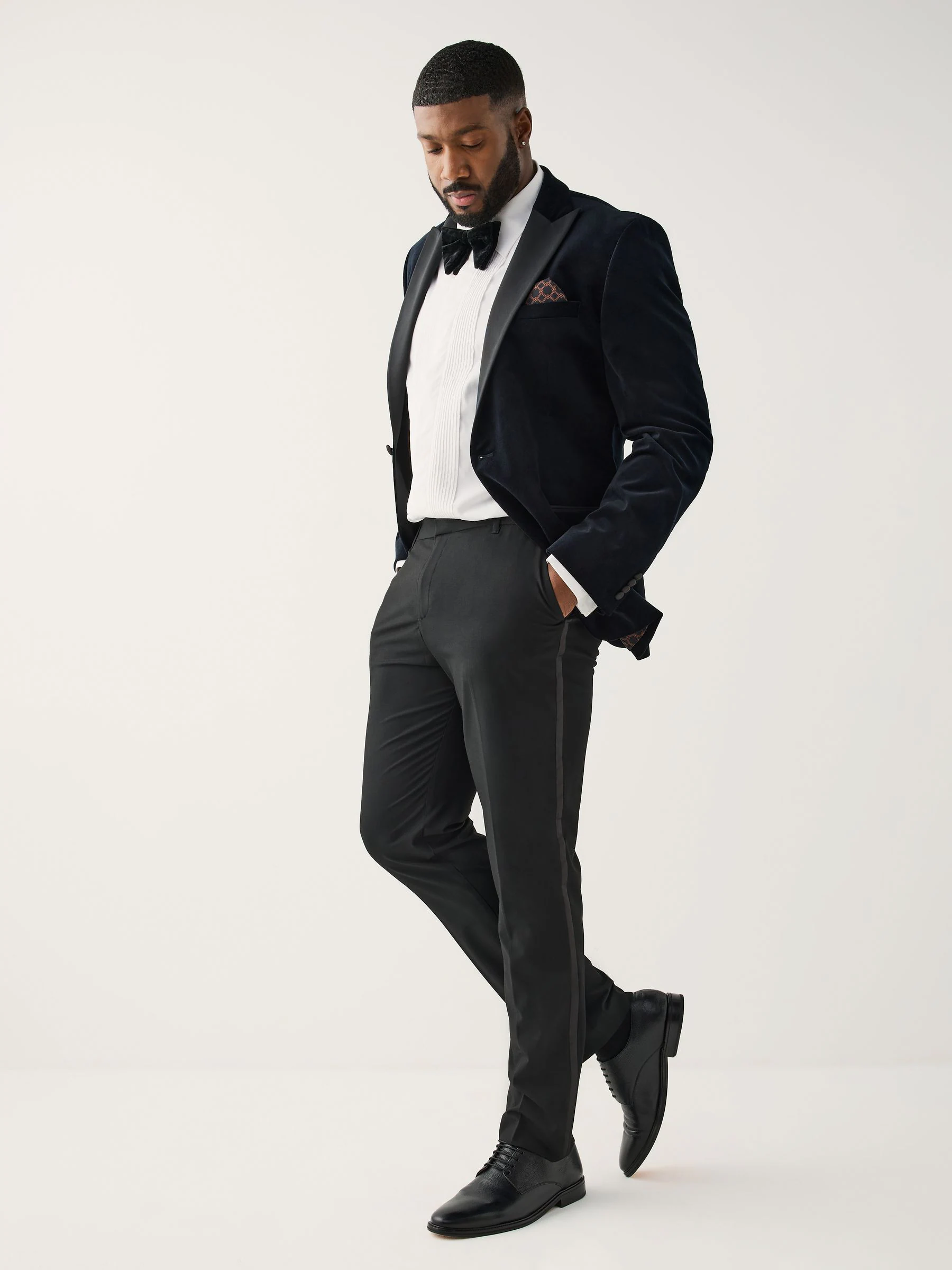 Zwart - Aansluitend - Motionflex Textured Tuxedo Trousers With Side Tape