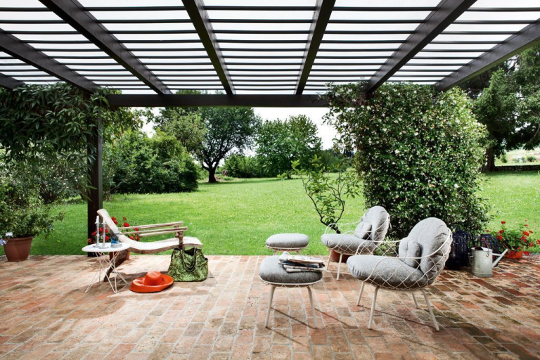 Magis Piña Outdoor voetenbank wit