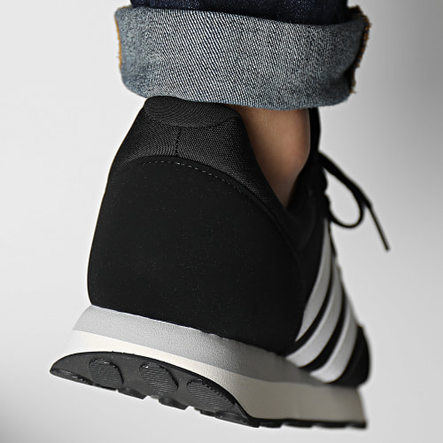 Baskets Run 60s HP2258 Core Black Footwear White Cloud white