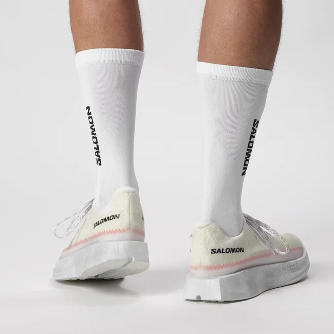 INDEX.03  Laufschuhe Unisex White/Black/CherryTomato
