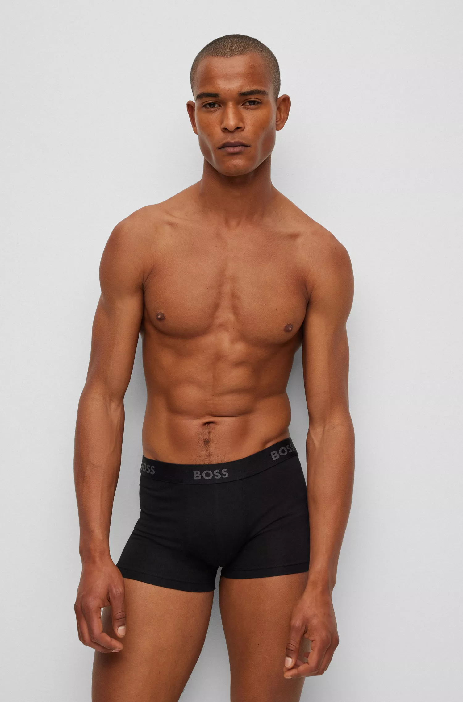BOSS Black - Pacote com três cuecas boxer de algodão elástico com cós com logotipo.