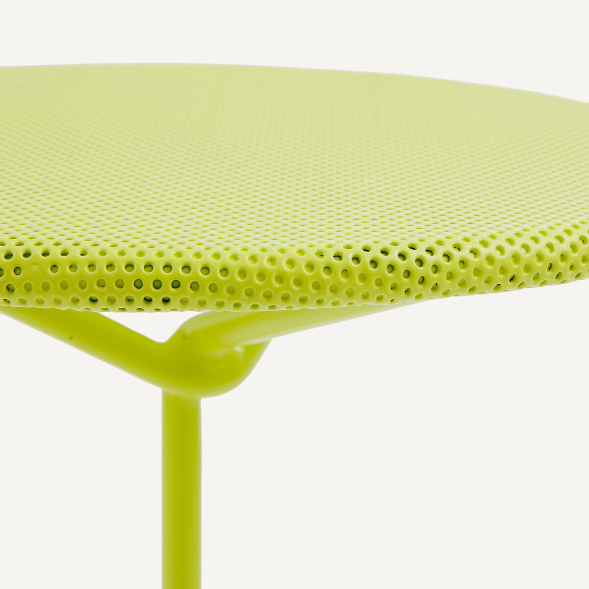 OTTO STUDIO PARA AM.PM<br>Mesa lateral em ferro perfurado, A50 cm, Joy