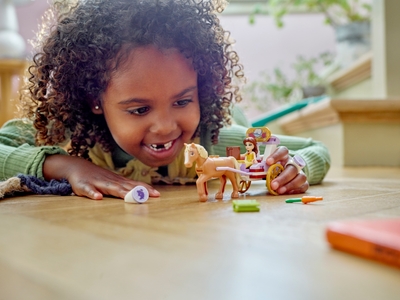 LEGO Belle's paardenkoets (43233)