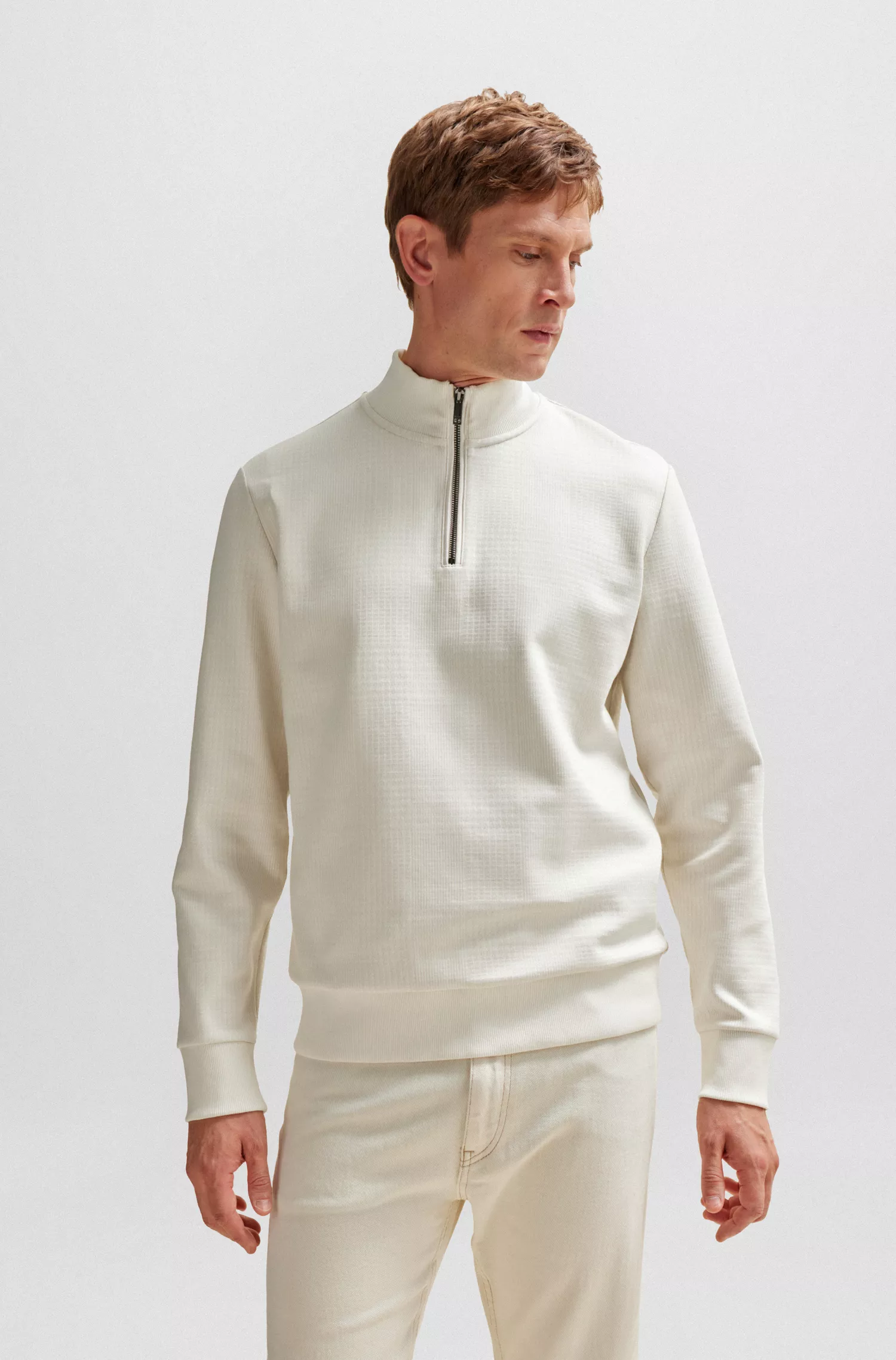Moletom BOSS Camel com zíper no pescoço em jacquard de algodão elástico