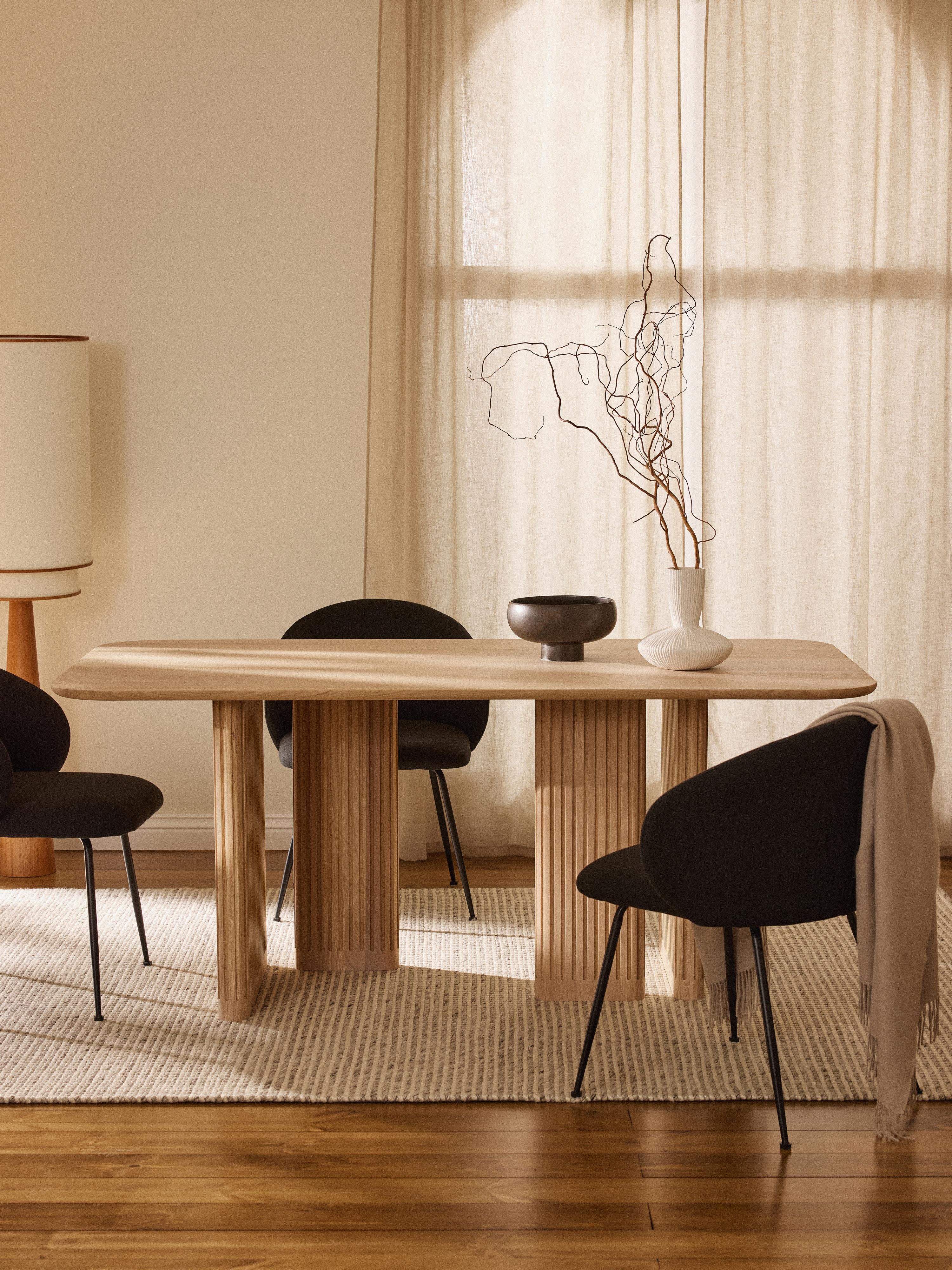 Eikenhouten eettafel Jolka, in verschillende formaten