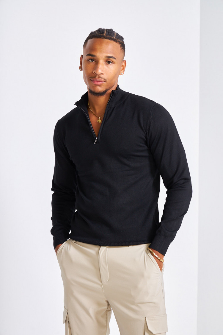 Pull noir col zippé