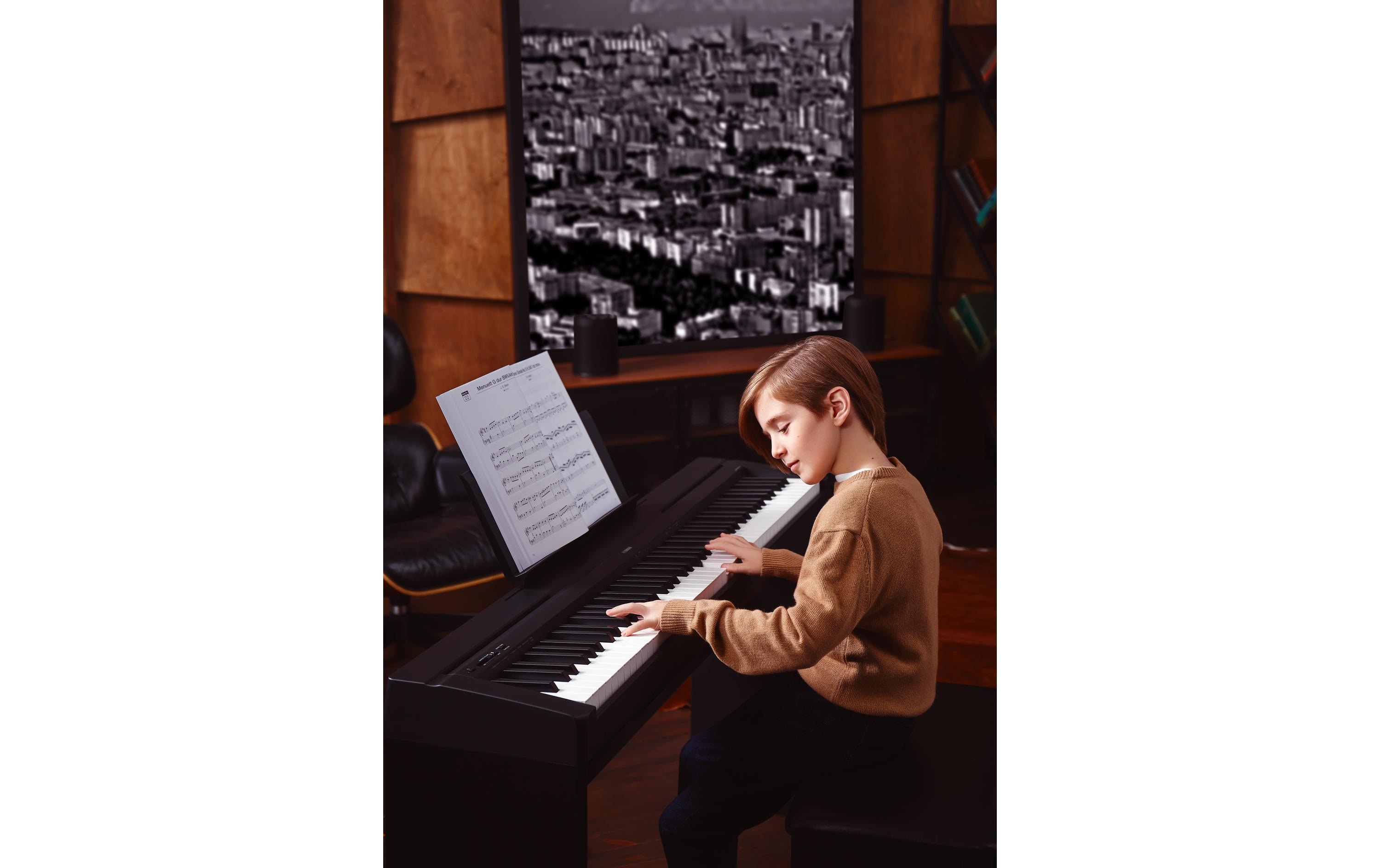 E-Piano P-45B Schwarz<br>Authentisches E-Piano mit natürlichem Spielgefühl