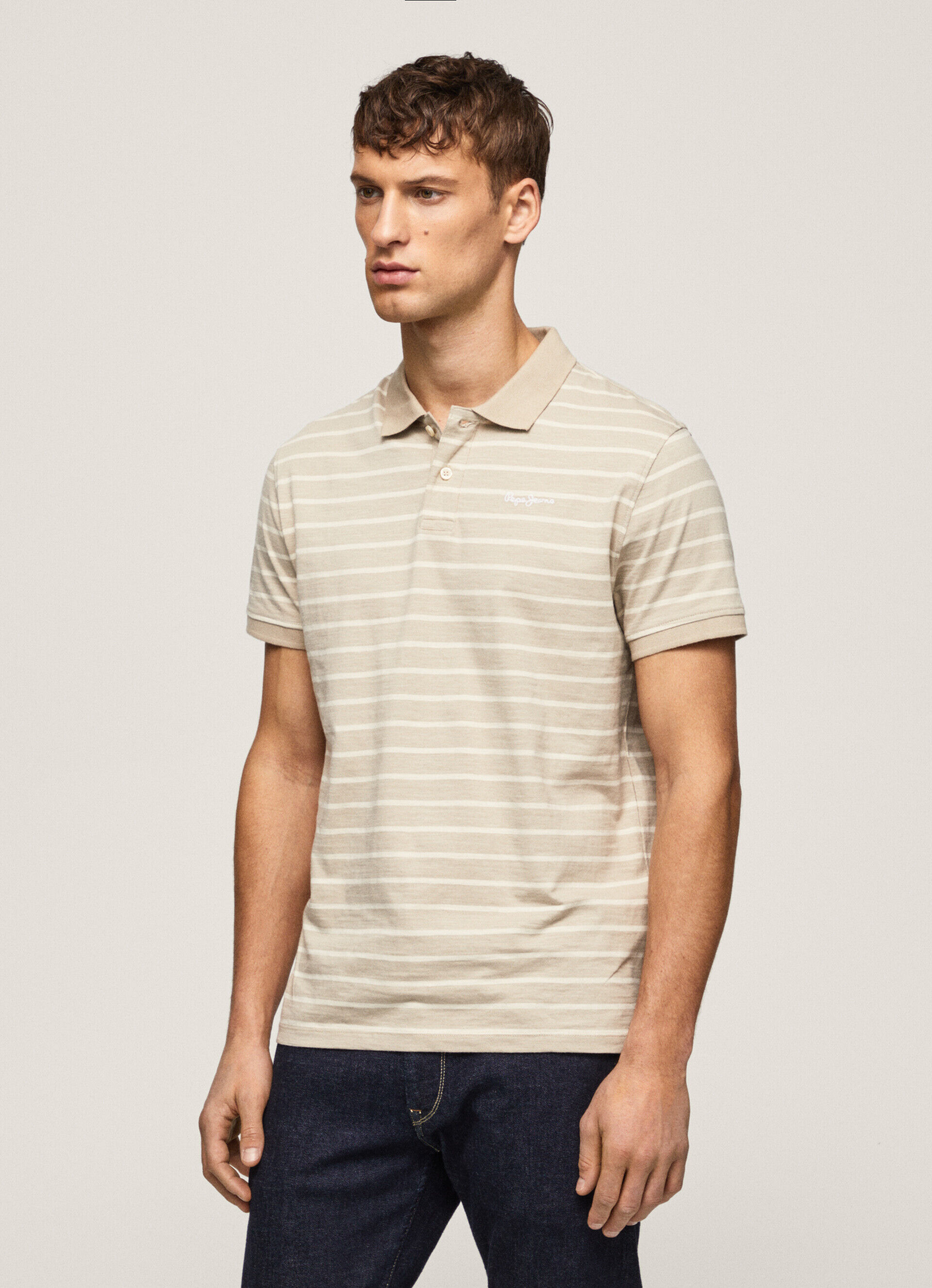 Camisa polo com estampa listrada - bege malte