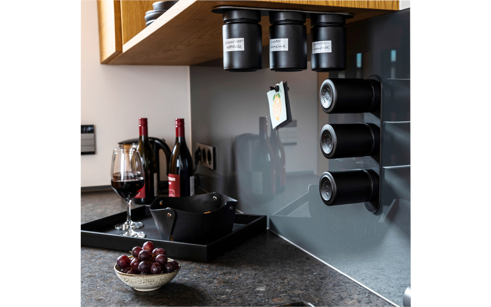 silwy® Feinkost-Magnetgläser 3er-Set All Black inkl. Metallleiste (192 ml)