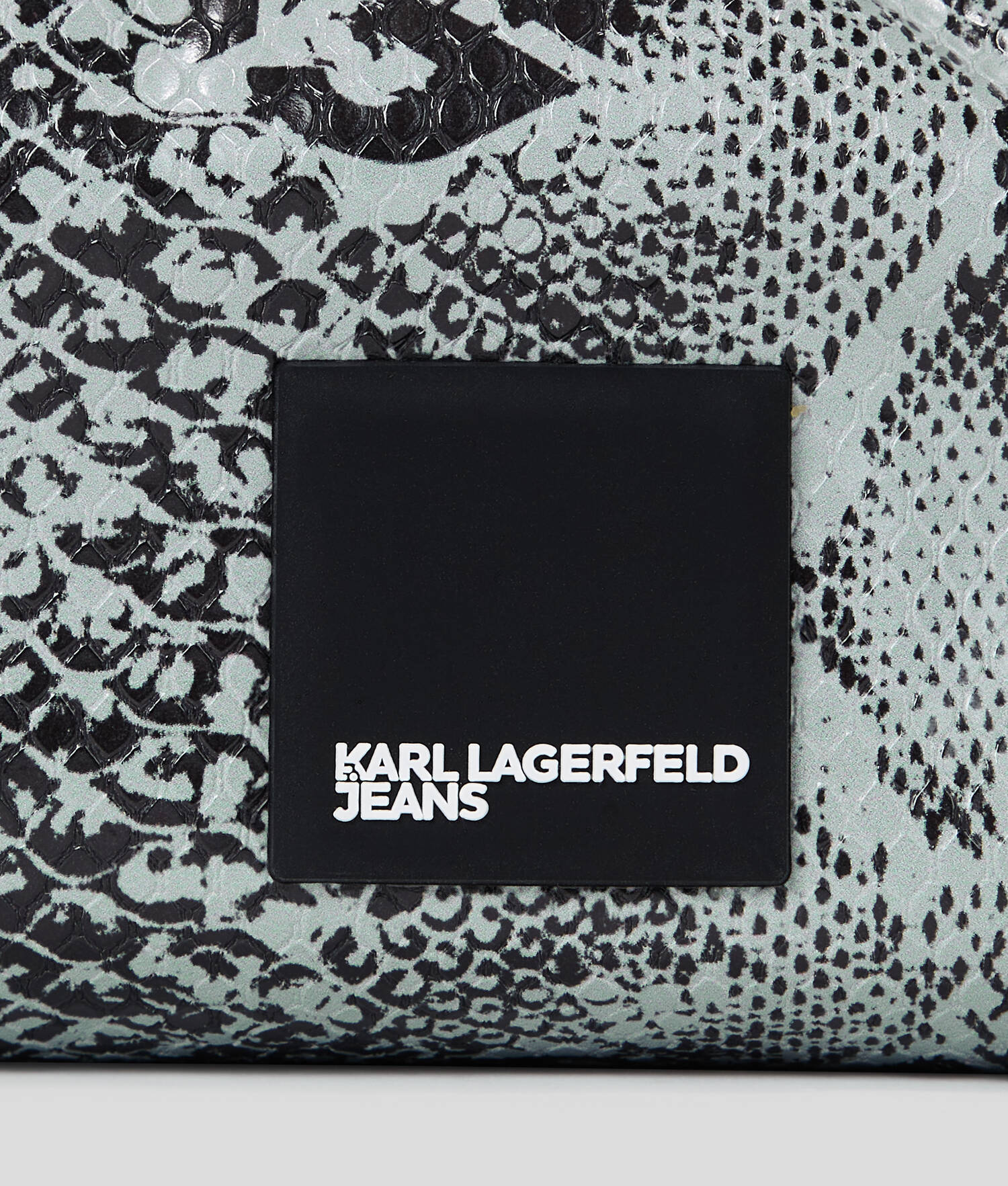 SAC BESACE EFFET PEAU DE SERPENT KLJ