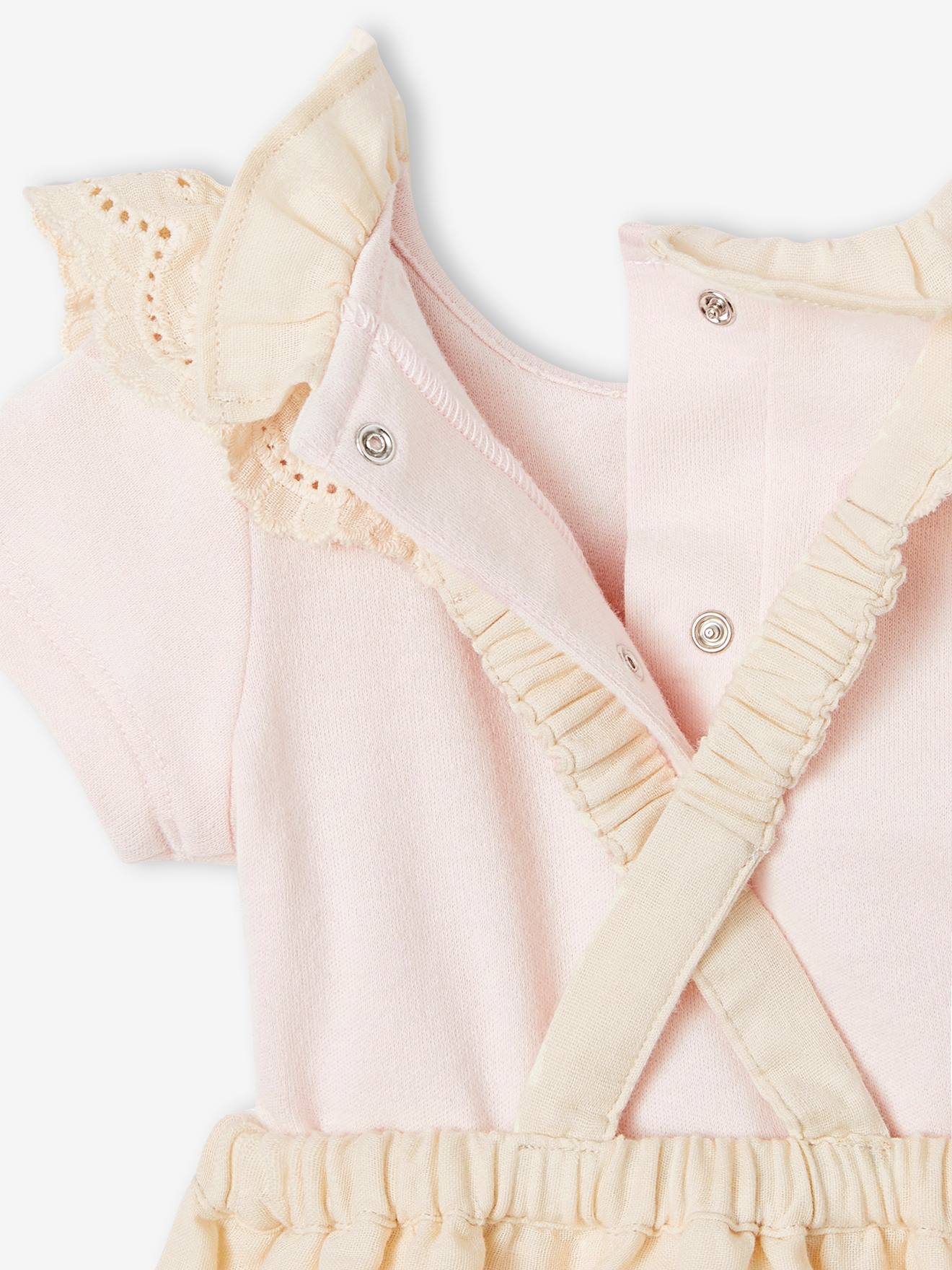 Conjunto de bebê: vestido e body na cor cru