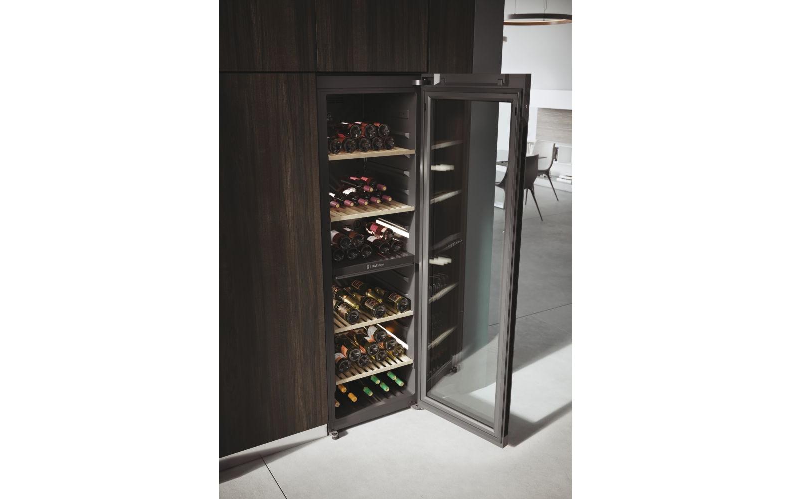 Weinklimaschrank HWS236GDGU1 Schwarz, Rechts, Wechselbar<br>Freistehender Weinkühlschrank