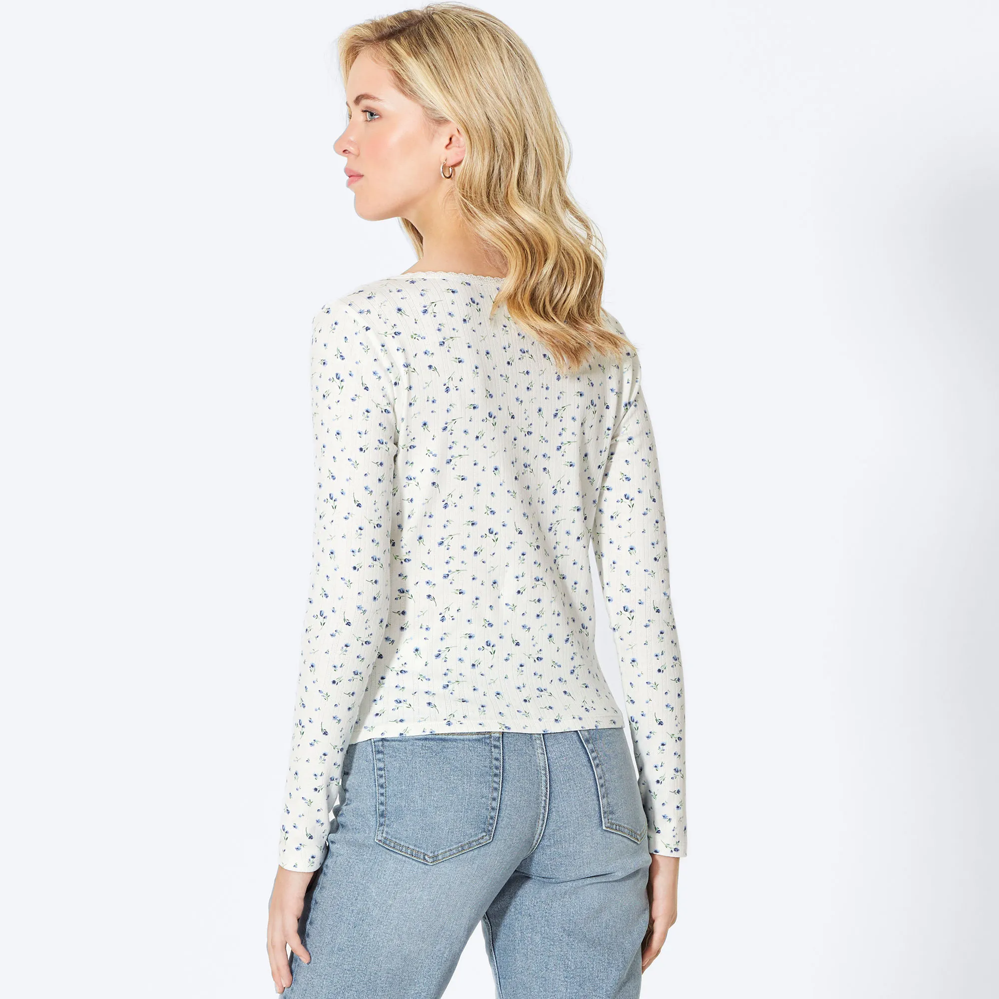 Damen-Shirt mit Spitze am Ausschnitt