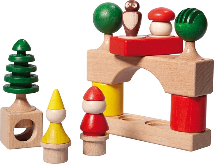 Steckspiel CUBIO MÄRCHENWALD 17-teilig aus Holz