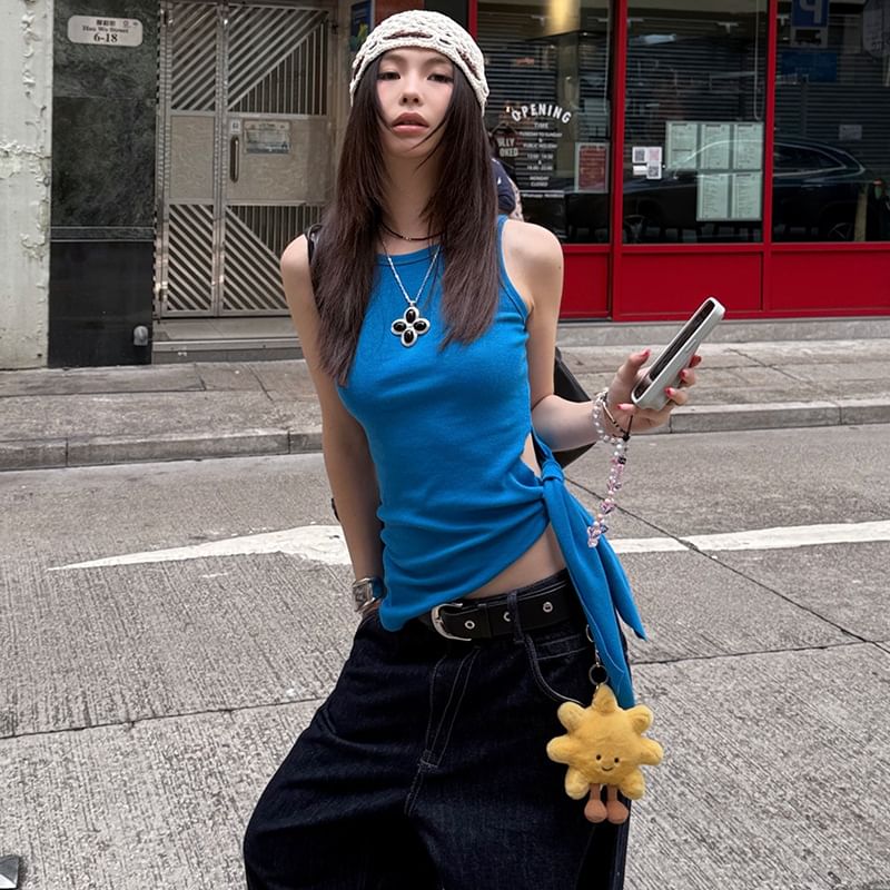 PERKARP - Asymmetrische tanktop met effen cropped pasvorm