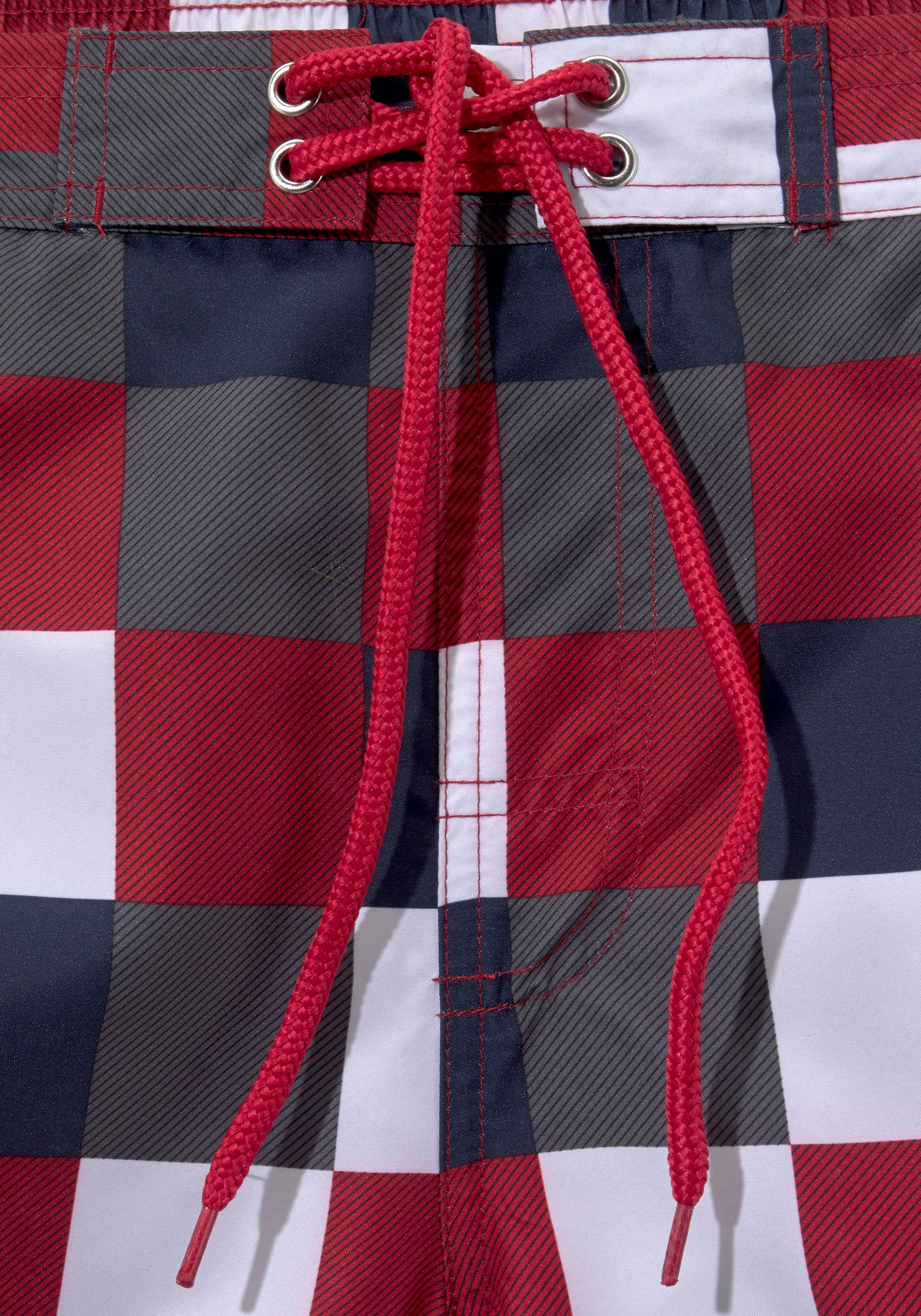 Buffalo Badeshorts , im trendigen Karo-Design