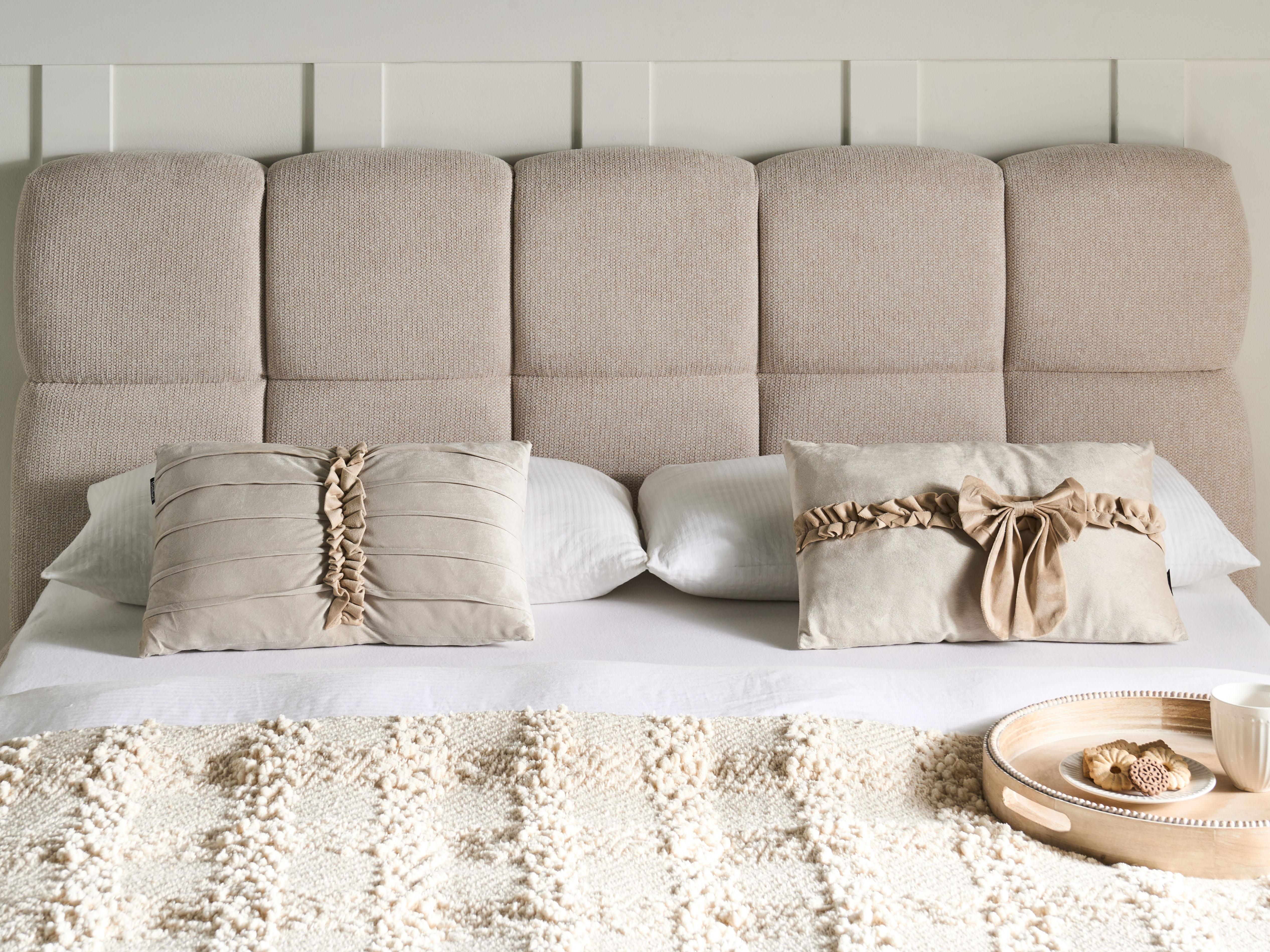 Set van 2 sierkussens BELLE Fluweel 30 x 50 cm Lichtbeige effen