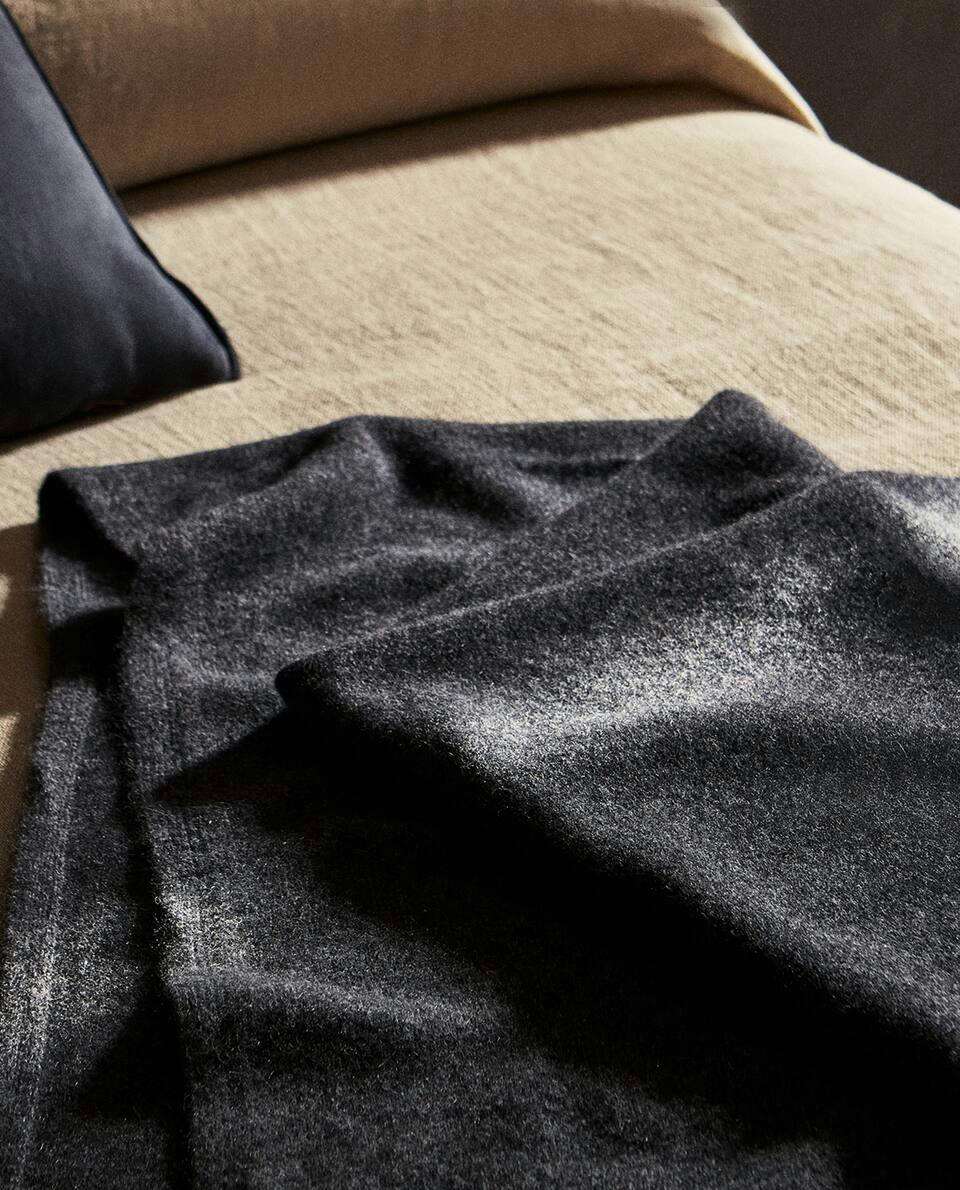 COBERTOR DE TRICÔ DE CASHMERE