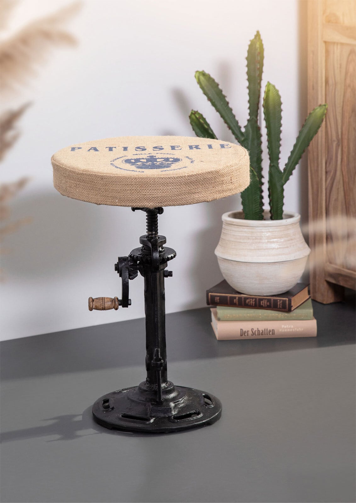 INTERhome Hocker STRIKE Gusseisen