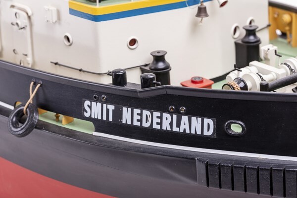 Billing Boats - Smit Nederland 528 Skib Byggesæt - 1:33 - Bb528