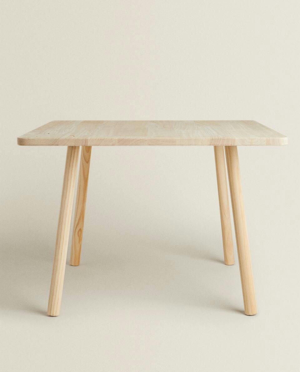 MESA DE MADEIRA COM URSO