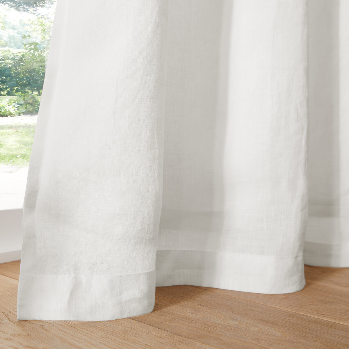 LA REDOUTE INTERIEURS<br>Cortina blackout em linho lavado com ilhós Onega