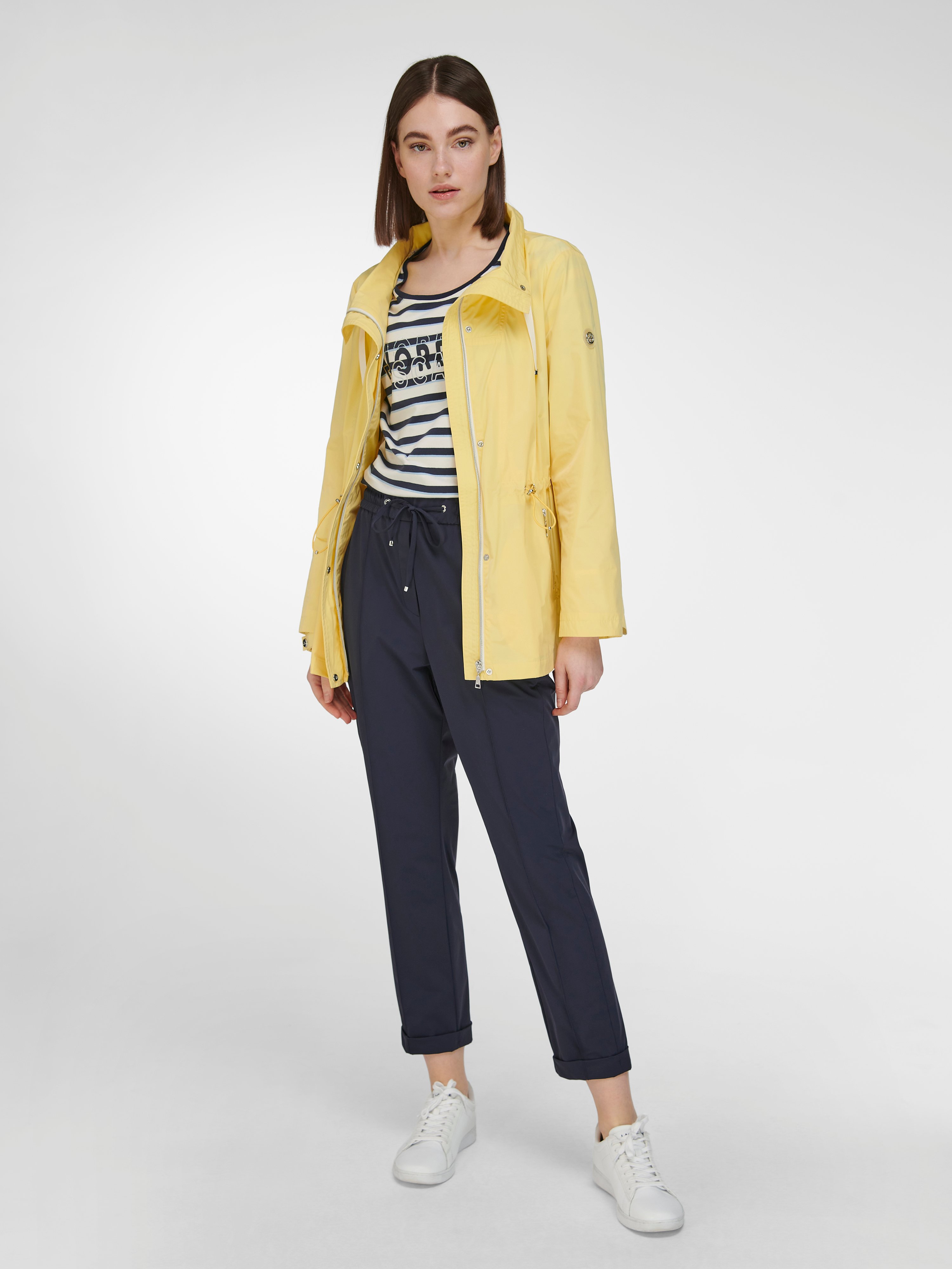 Jacke mit Stehkragen