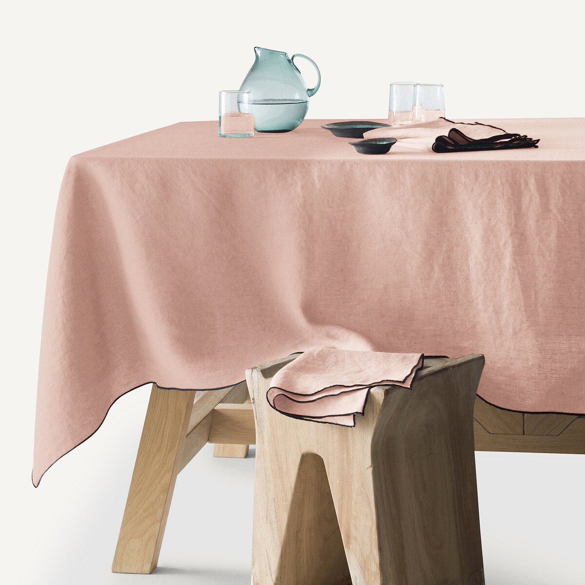 AM.PM<br>Toalha de mesa de linho lavado, Suzy