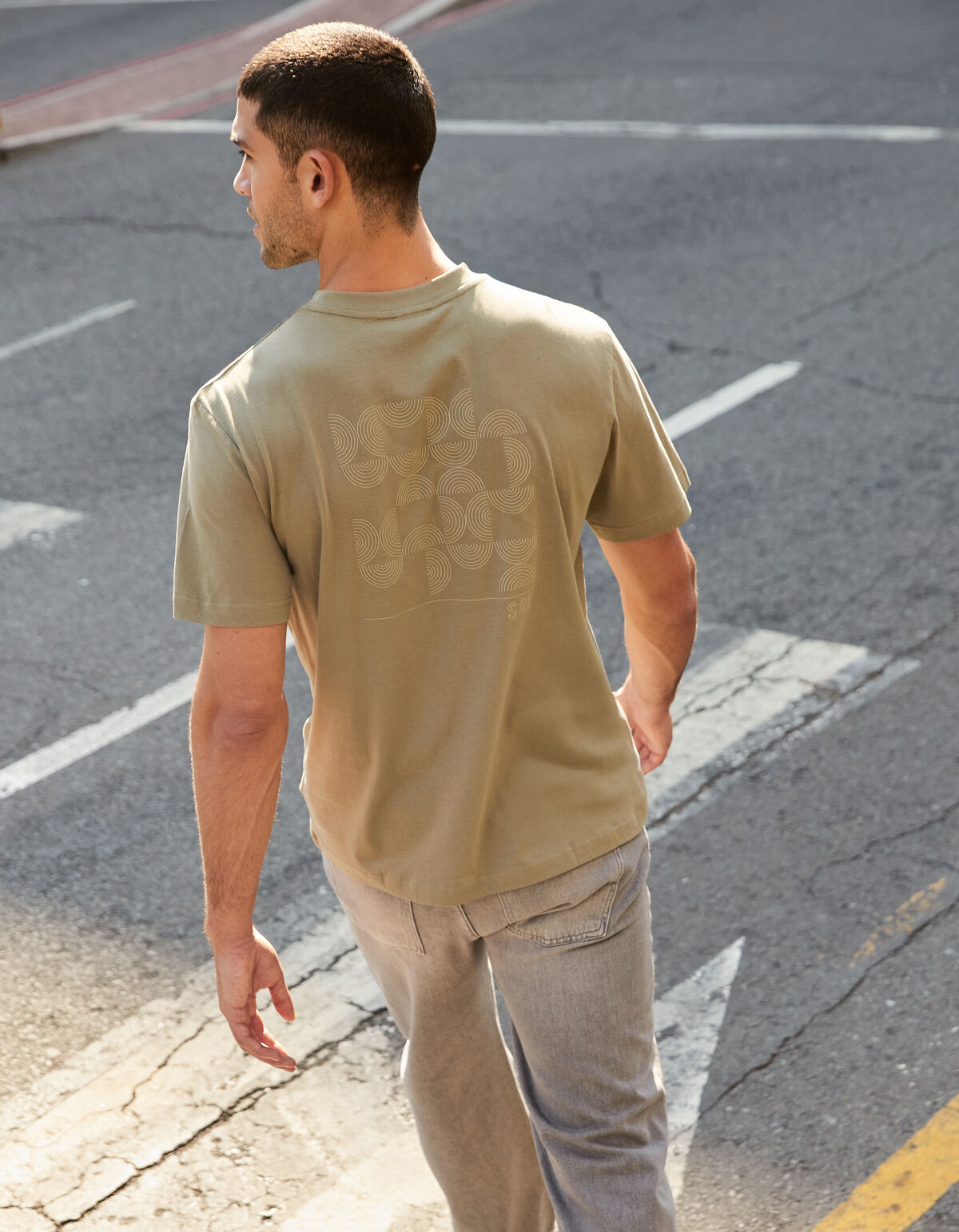 Wave Artwork T-shirt Khaki