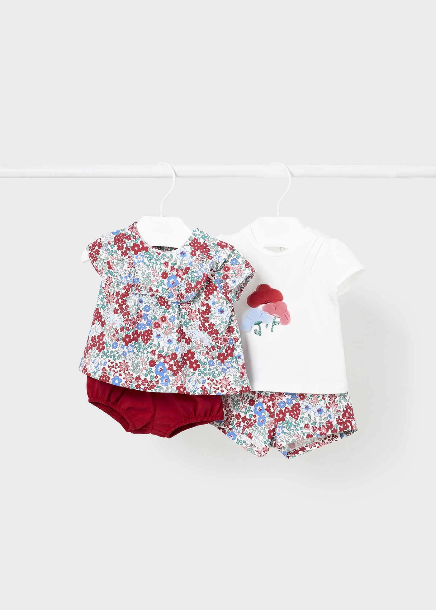 Conjunto de 4 peças Better Cotton para recém-nascidos