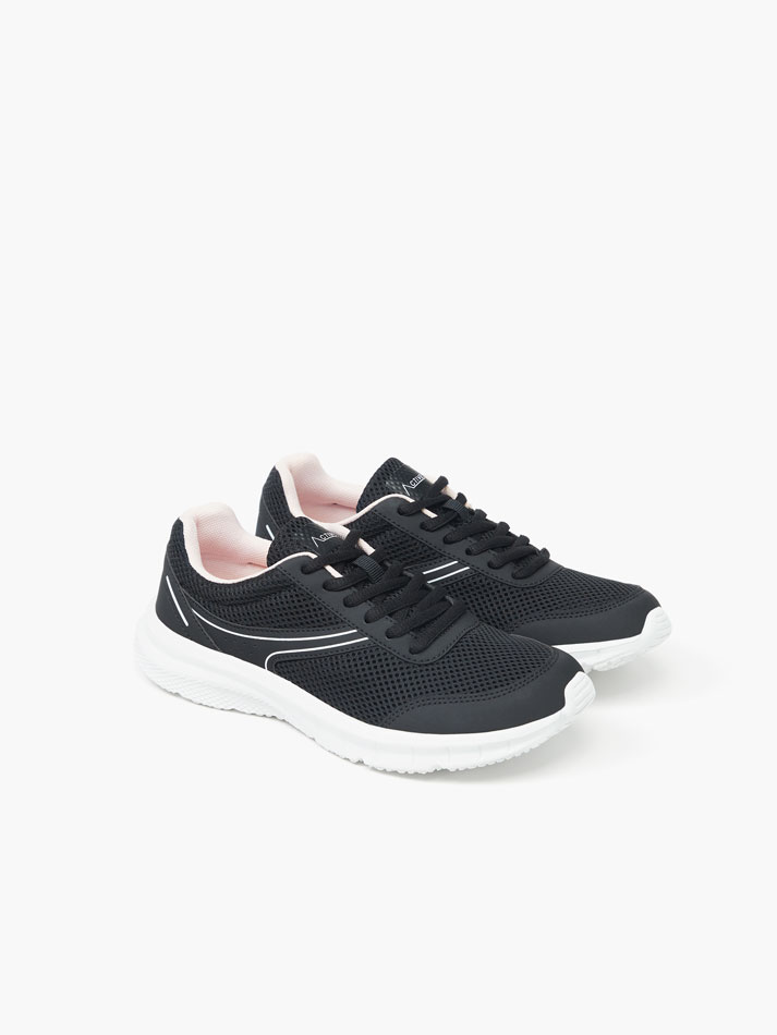 Tênis esportivo leve - Preto