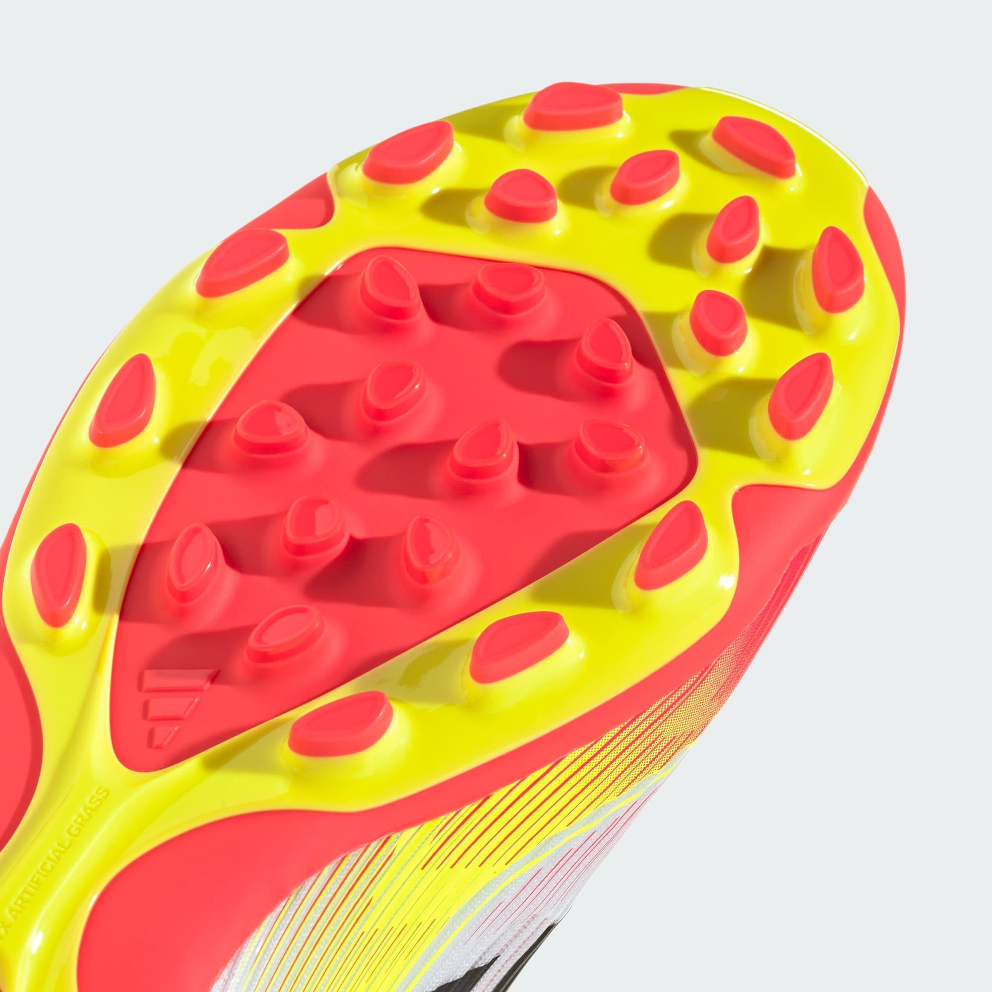 F50 League 2G/3G AG Cloud White/Core Black/Solar Yellow