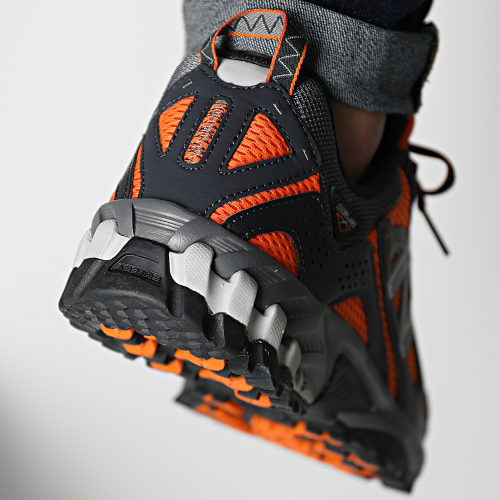 Baskets 610 ML610TAI Varsity Orange